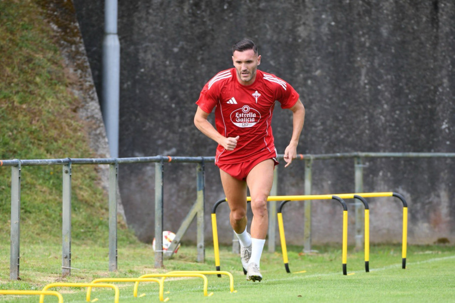 Lucas Pérez y el Racing de Ferrol ya trabajan juntos
