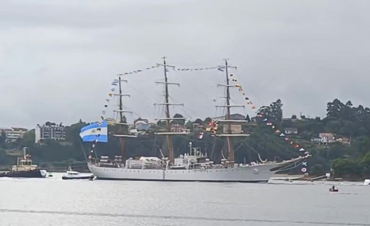 La fragata “Libertad” dejó Ferrol rumbo a su siguiente puerto, Kristiansand, en Noruega