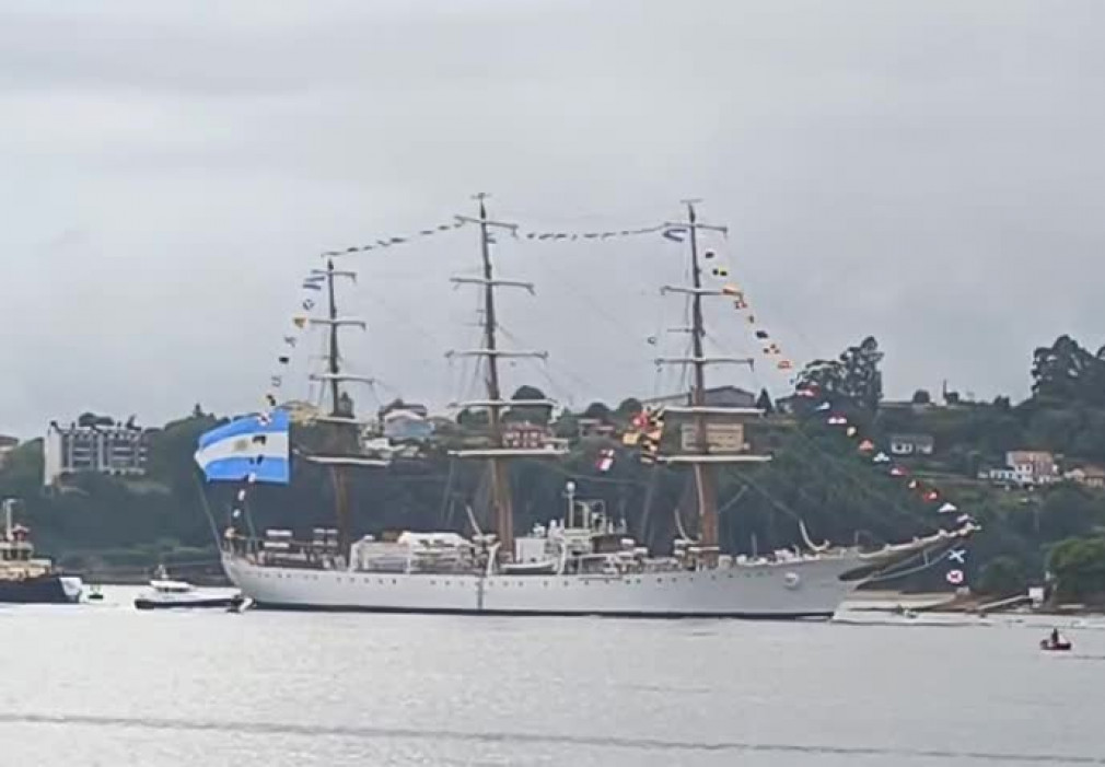 La fragata “Libertad” dejó Ferrol rumbo a su siguiente puerto, Kristiansand, en Noruega