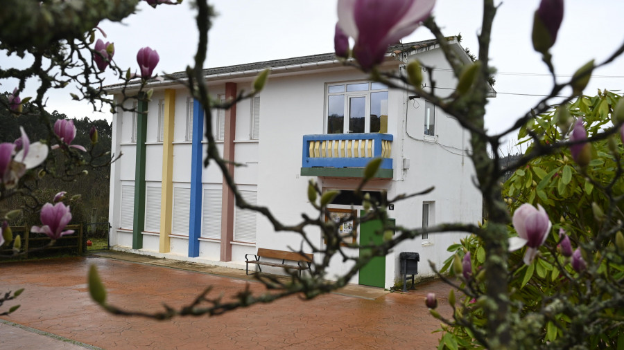Final feliz para la escuela unitaria de Ombre, que seguirá prestando servicio el próximo curso