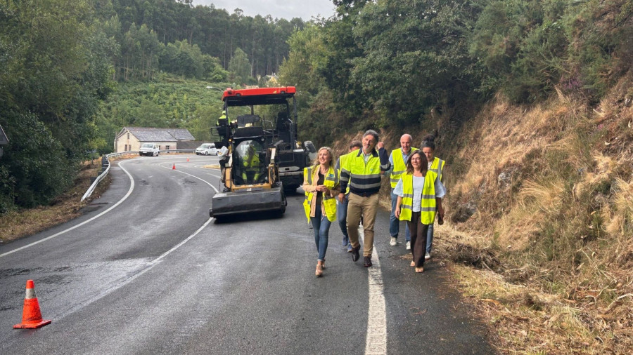 Avanzan las obras de mejora en la carretera autonómica AC-862, a su paso por Espasante