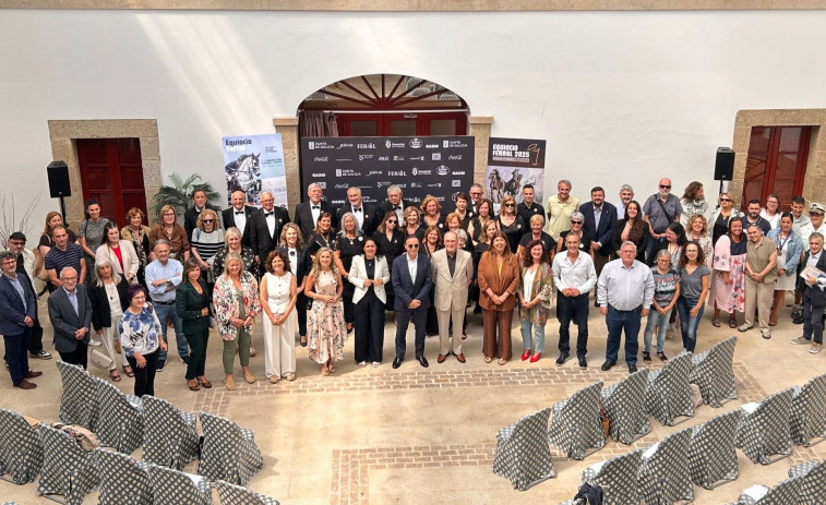 Equiocio Ferrol coloca la montura de su 34ª edición reuniendo a su gran familia