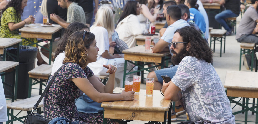 Comienza en el parque Río Freixeiro de Narón la fiesta de la cerveza artesana