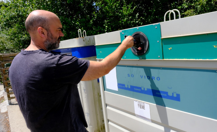 Tirón de orejas para los vecinos de Ferrolterra: el reciclaje de vidrio cae un 12%