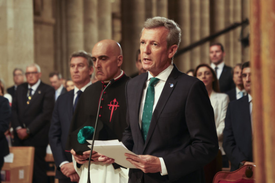 Rueda clama al Apóstol "acierto" para los gobernantes ante una España que está "manchada"