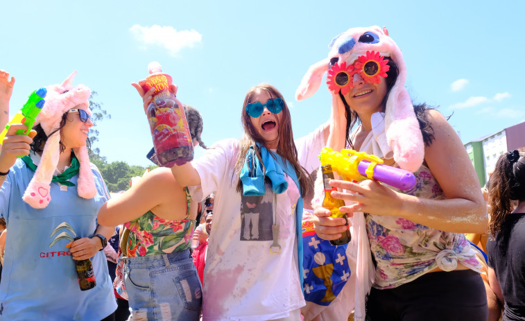 As mellores imaxes da Festa da Fraga 2025: búscate no 'festódromo' das Pontes