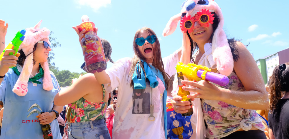 As mellores imaxes da Festa da Fraga 2025: búscate no 'festódromo' das Pontes