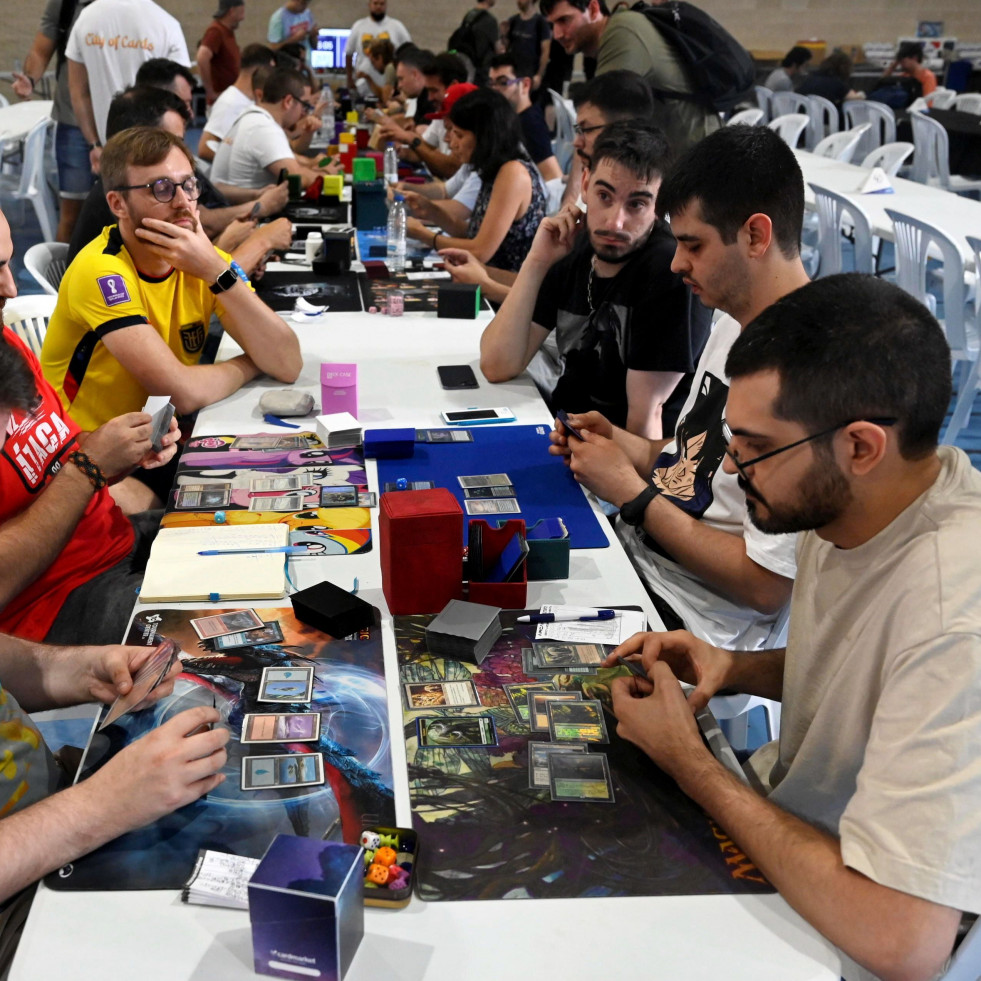 El juego Magic atrae a Narón a centenares de amantes de estas cartas