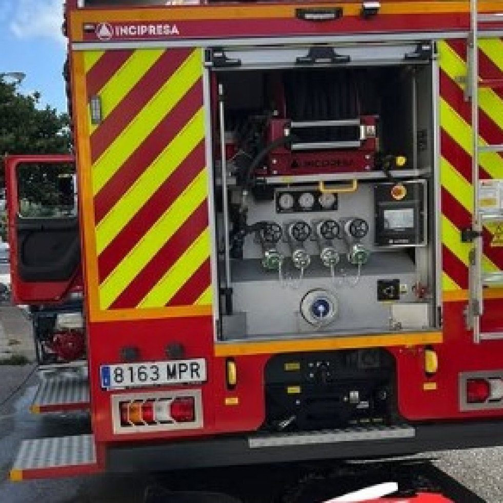 Un pequeño incendio en Caranza obliga a intervenir a los Bomberos de Ferrol