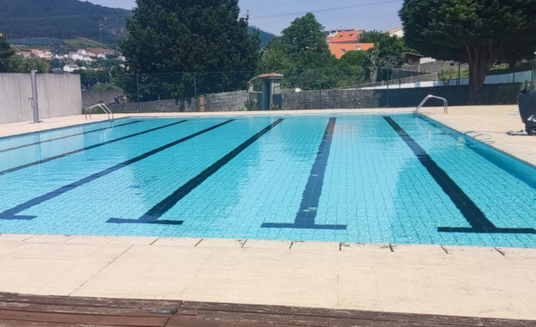 Abiertas las inscripciones del curso de natación para bebés de Neda