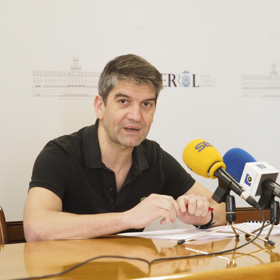 Jorge Suárez, portavoz de Ferrol en Común: “El gobierno ha cedido a un grupo de presión muy concreto”