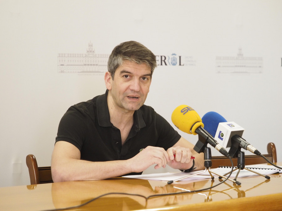 Jorge Suárez, portavoz de Ferrol en Común: “El gobierno ha cedido a un grupo de presión muy concreto”