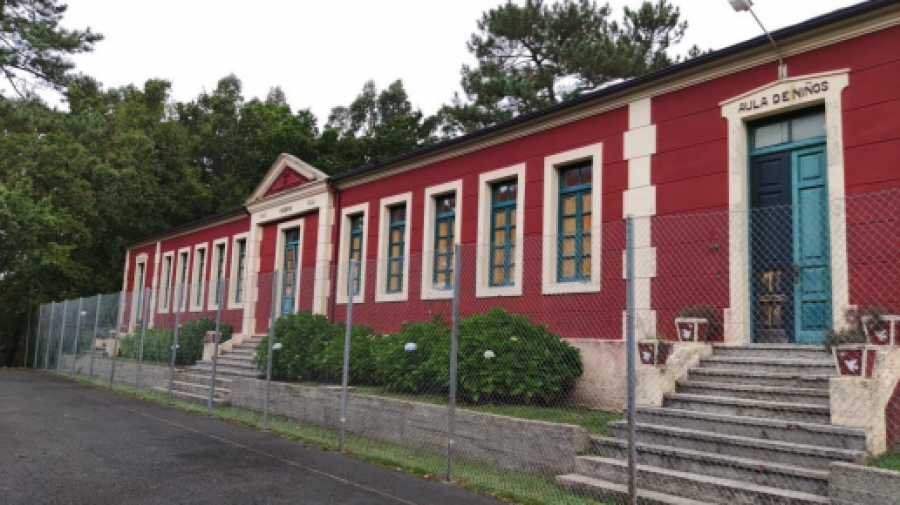 El Concello Cerdido destina 72.000 euros a los trabajos de mejora en la escuela de O Castro