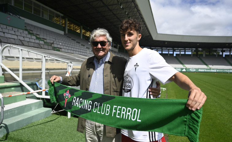 Azael, talento gallego para el Racing con las ideas claras