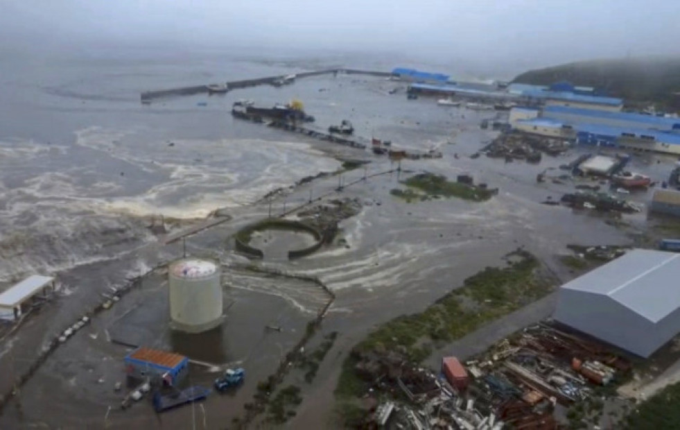 Alerta de tsunami en todo el Pacífico por un fuerte terremoto de 8,8 grados