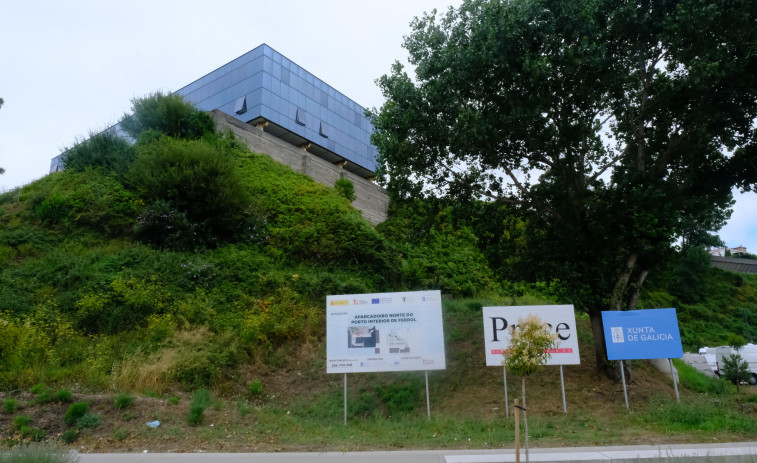 La conexión del aparcamiento norte de la carretera Baja con la Casa do Mar costará 82.000 euros