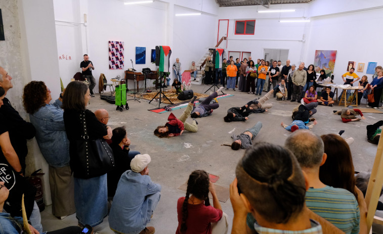 Un obradoiro de “papaventos por Gaza” estrea o cartel de Ferrol Con Palestina