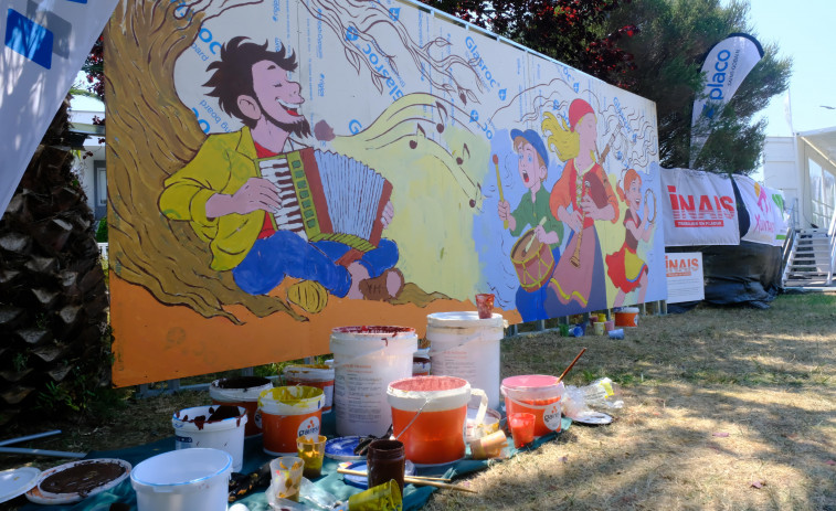 A pegada do Perla Mural Fest enche de arte urbano as rúas de Fene, con espazo tamén para os máis cativos