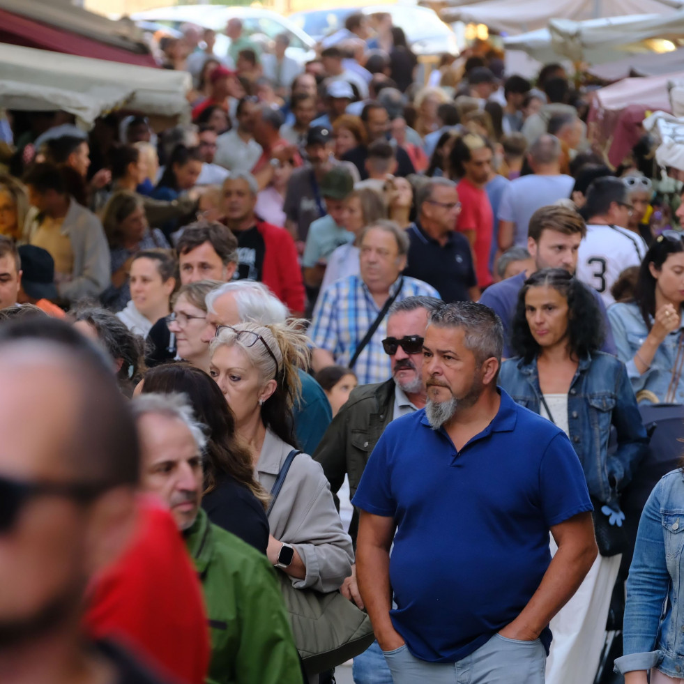 La Feria Medieval se despide este lunes de Ferrol con el respaldo del público, que abarrotó el muelle
