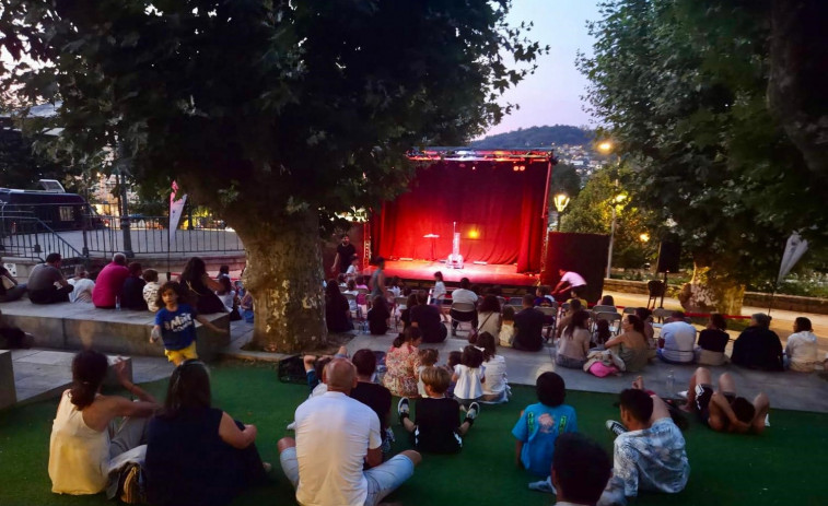 O ilusionismo repártese polo mapa da localidade no Festival de Maxia de Pontedeume