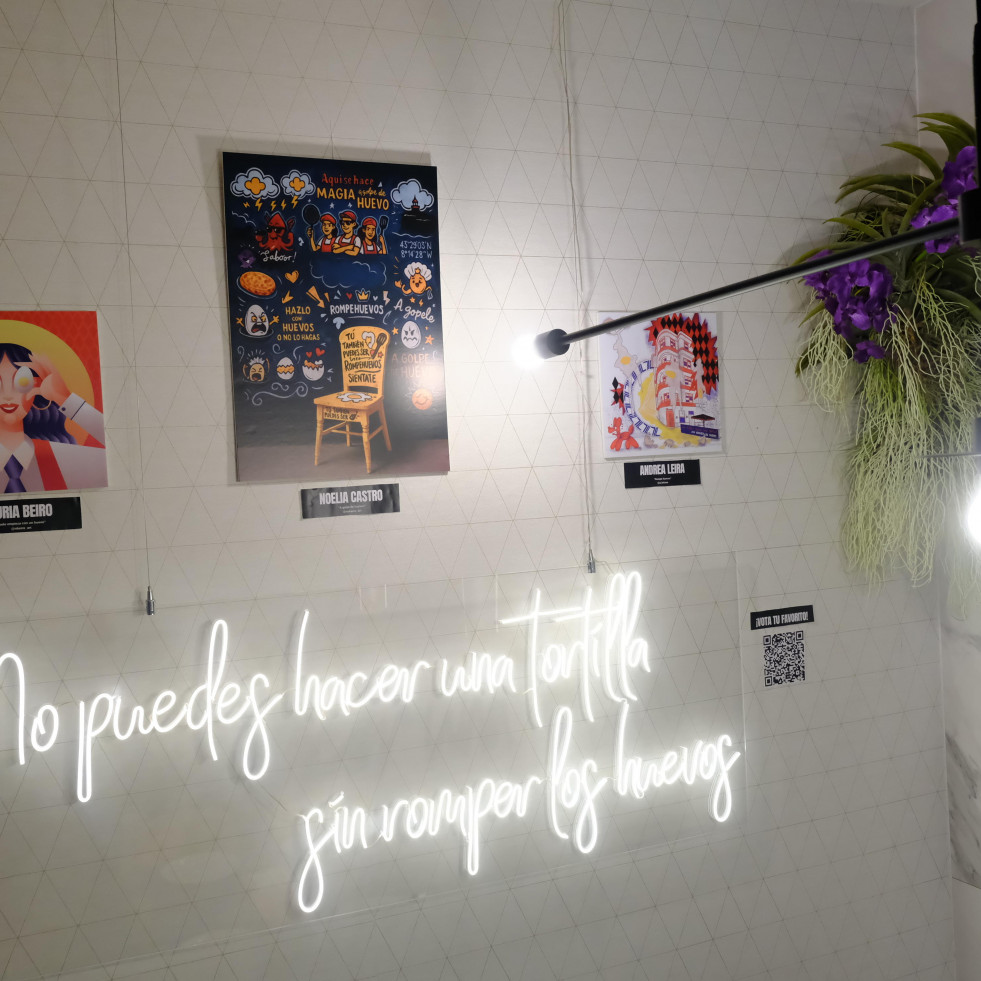 Zahara Ferrol llama a la opinión popular para decidir cuál será su futuro mural