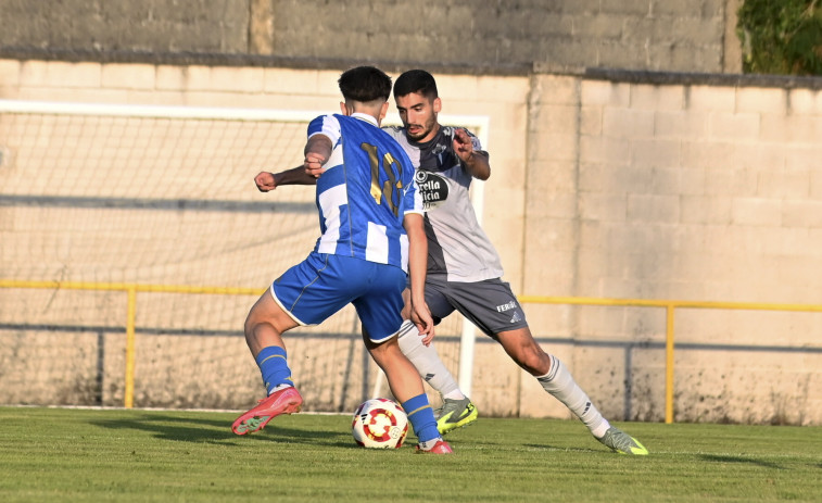 Las imágenes del partido de pretemporada del Racing de Ferrol contra el Fabril