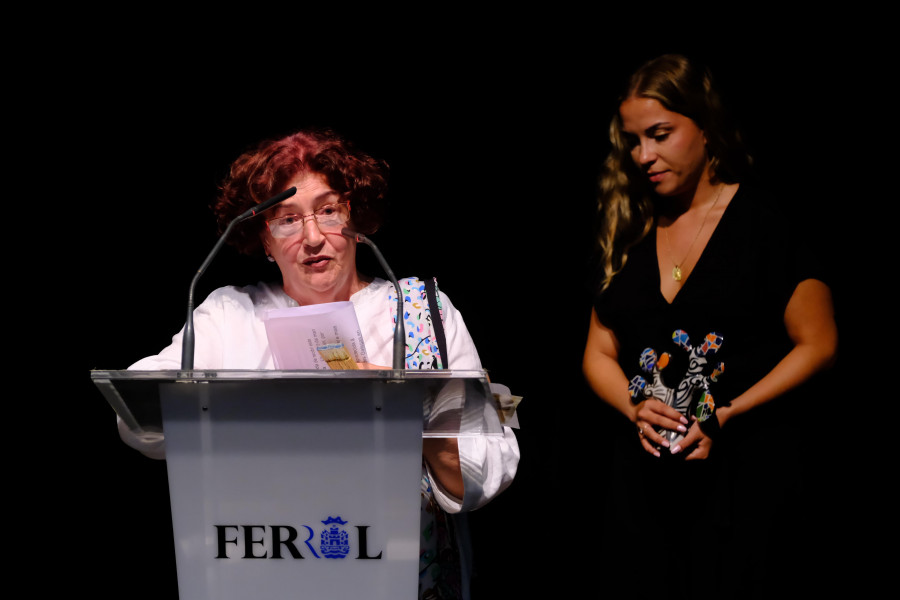 Los Alecrín premian en Ferrol la actividad cultural desde Catalunya