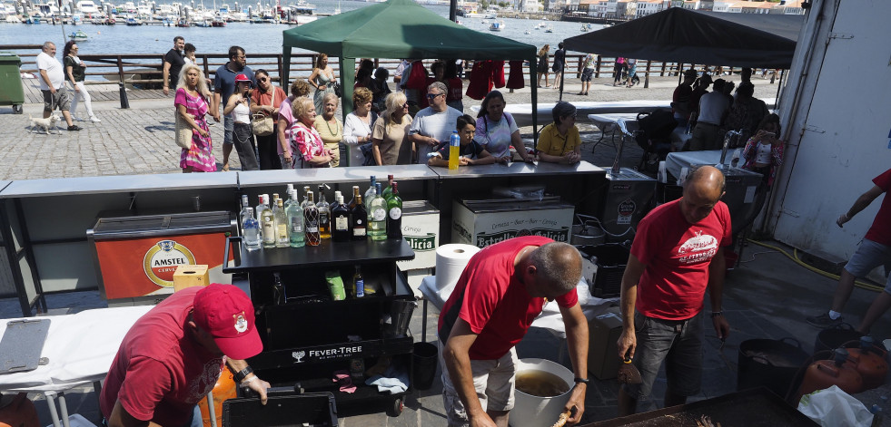 Del mar a la mesa en la undécima edición de la Festa do Marisco que se celebra en Mugardos