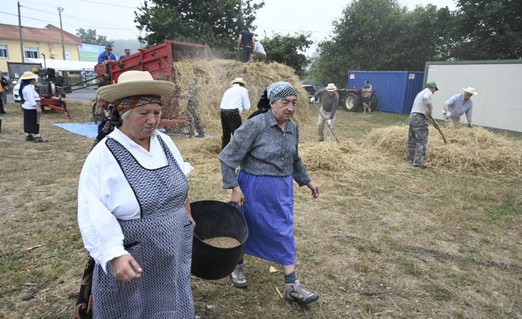Mojitos y mejillones, Recreación da Malla y visita al castro: un fin de semana activo en Esmelle