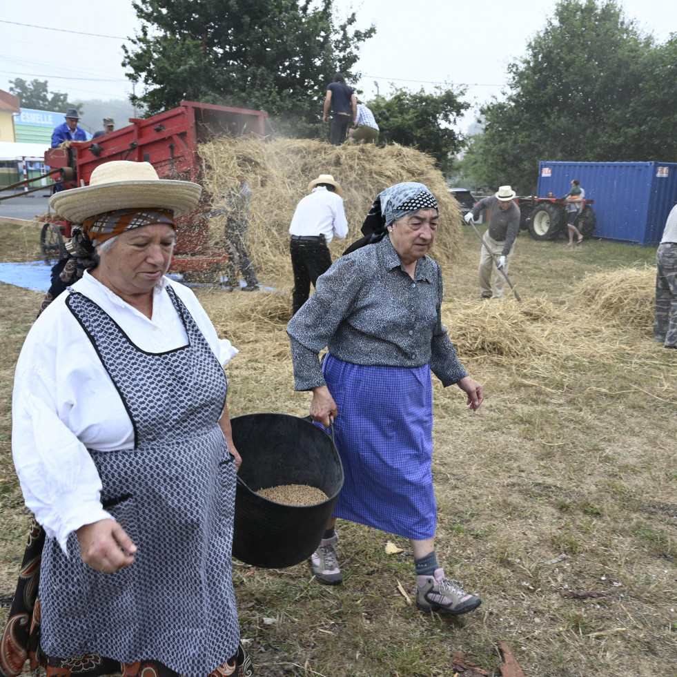 Mojitos y mejillones, Recreación da Malla y visita al castro: un fin de semana activo en Esmelle