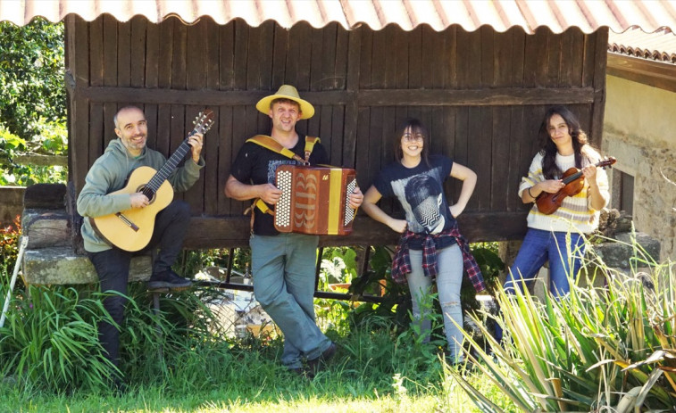 La música de las viejas orquestas revive en un paseo sonoro por Neda