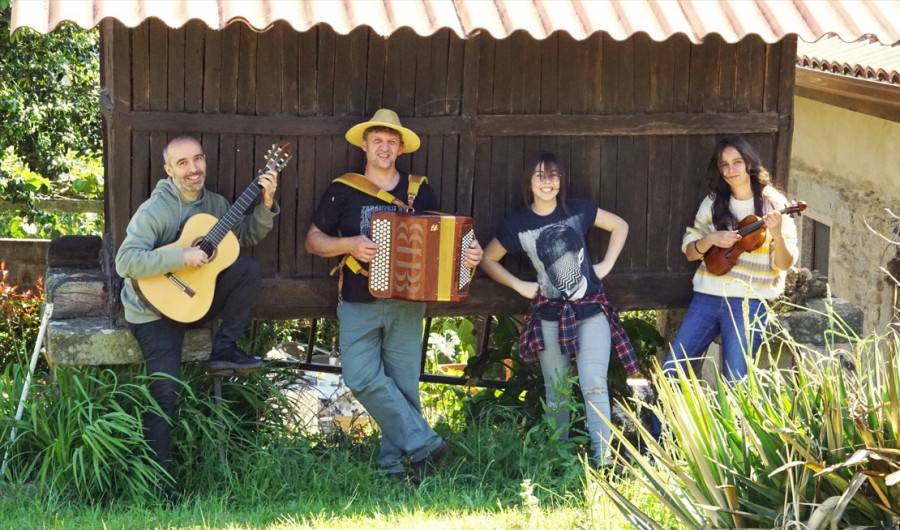 La música de las viejas orquestas revive en un paseo sonoro por Neda