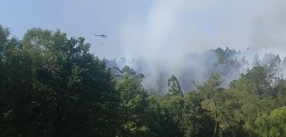 Activos dos nuevos incendios forestales, en el municipio de Monfero