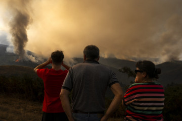 Galicia2INCENDIOSOURENSEMACEDACHANDREXA