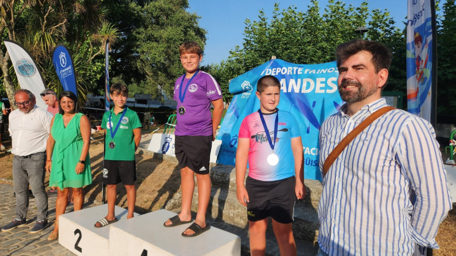 Numerosas medallas comarcales en la regata provincial de Ames