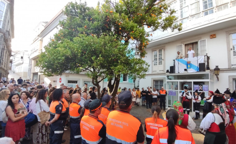 Protección Civil abre paso a las Festas da Patroa de Cedeira 2025