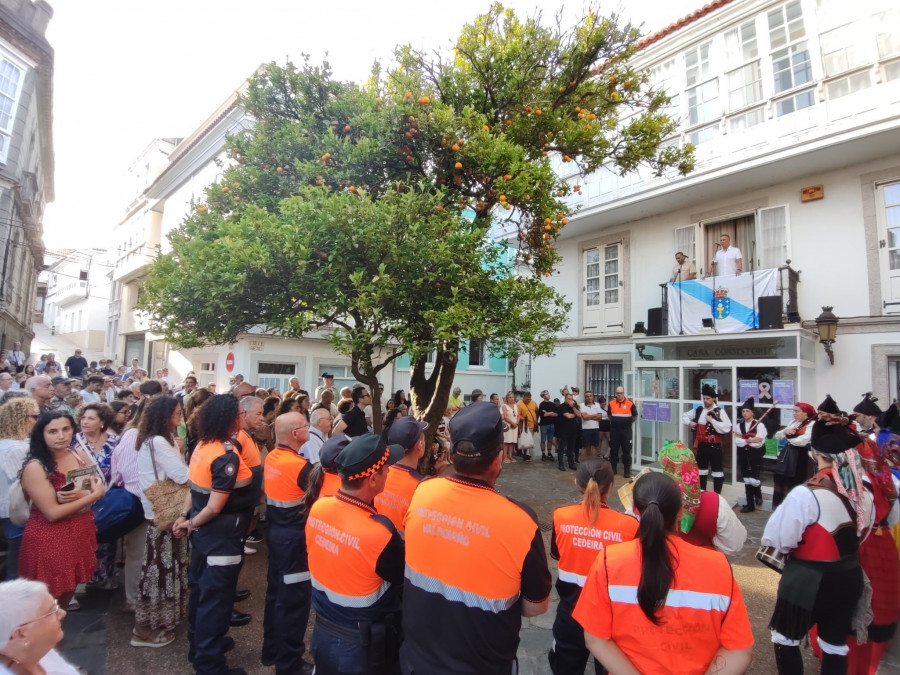 Protección Civil abre paso a las Festas da Patroa de Cedeira 2025