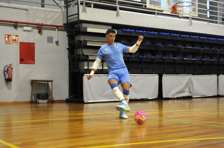 El portero Dennis Berthod seguirá en O Parrulo Ferrol
