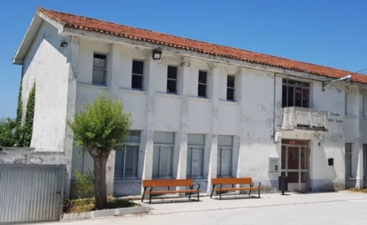 Pontedeume y Diputación financian la reforma del centro social de Vizús