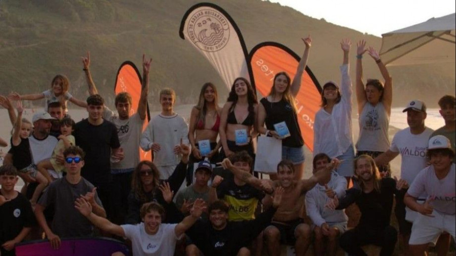 Primer golpe sobre la mesa de Valdo Surf School