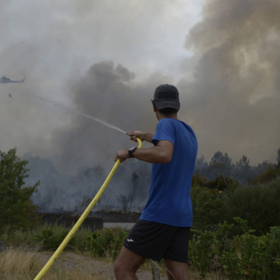 Vuelve a cortarse la circulación ferroviaria Madrid-Galicia por los incendios en Ourense