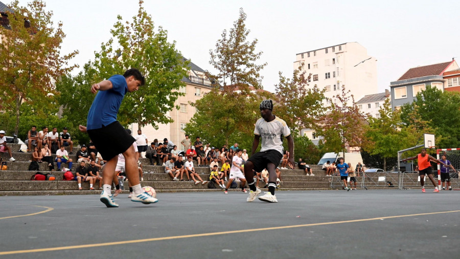 El Resto del Mundo y Los Chones ponen el broche al gran torneo "callejero" de O Inferniño