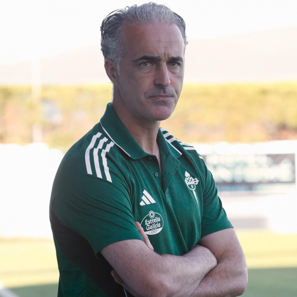 Pablo López, entrenador del Racing de Ferrol: “Estamos moi contentos polo partido, e máis nun entorno con moitos aficionados racinguistas”,
