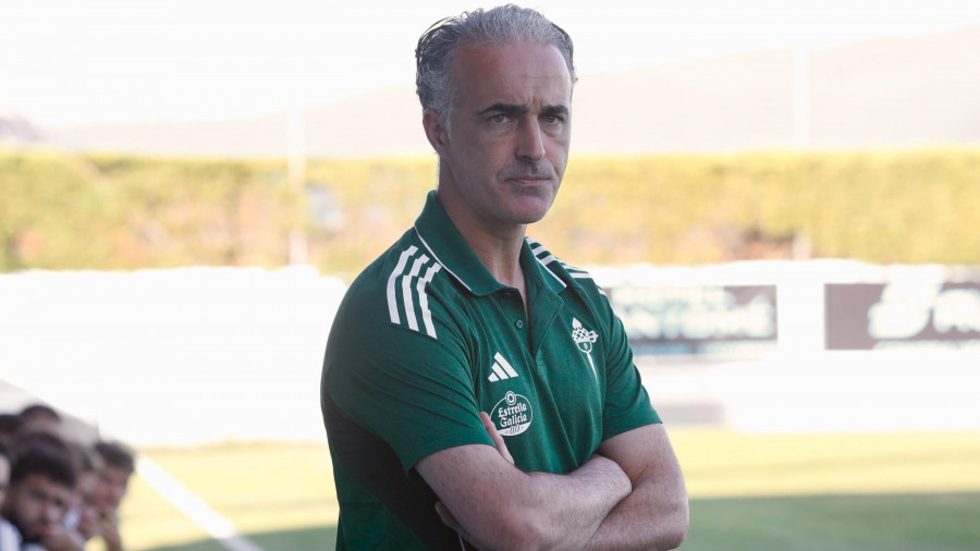 Pablo López, entrenador del Racing de Ferrol: “Estamos moi contentos polo partido, e máis nun entorno con moitos aficionados racinguistas”,