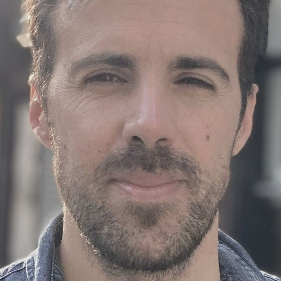 Argemino Barro, periodista y escritor: “Me sentí un confesor: en Ucrania todo el mundo sigue sufriendo”