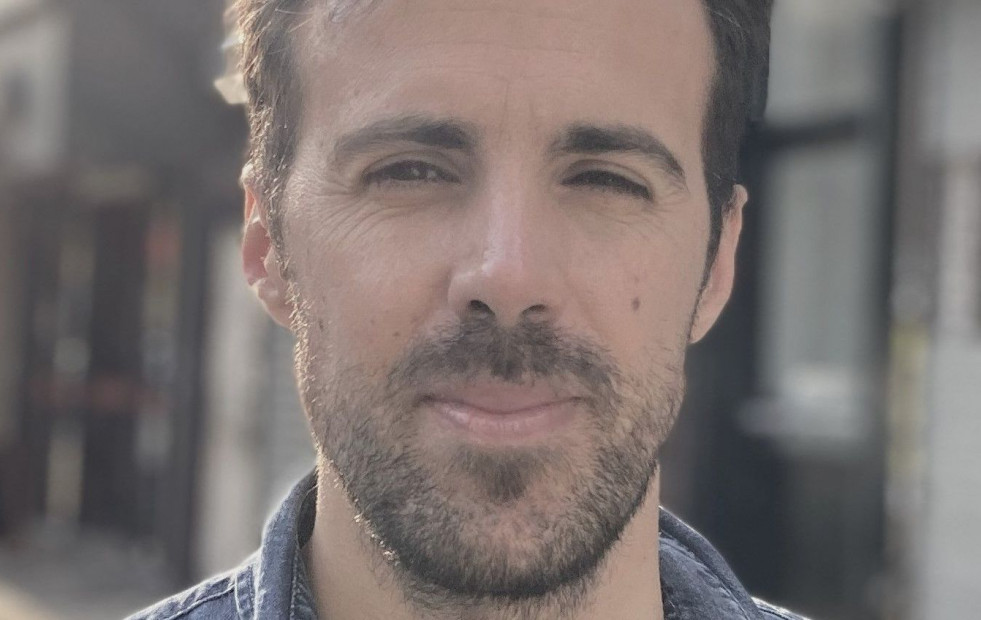 Argemino Barro, periodista y escritor: “Me sentí un confesor: en Ucrania todo el mundo sigue sufriendo”