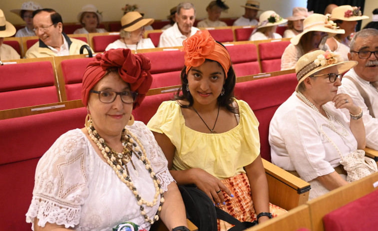 Premios para los mejores caracterizados en el concurso de trajes del Ares Indiano