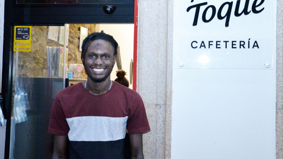 Djibril Diagne, emprendedor ferrolano con Al Toque: “Siempre es mejor trabajar para uno mismo”