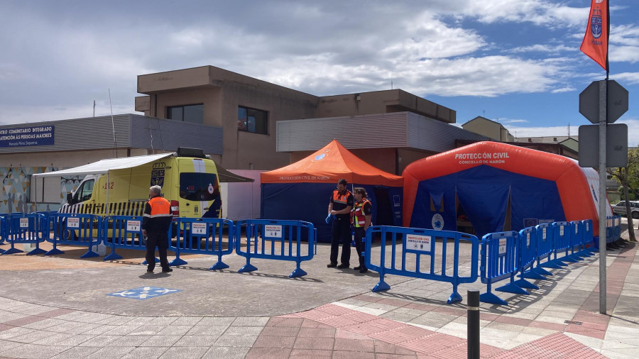 Protección Civil de Narón recoge material para ayudar a paliar los fuegos en Galicia
