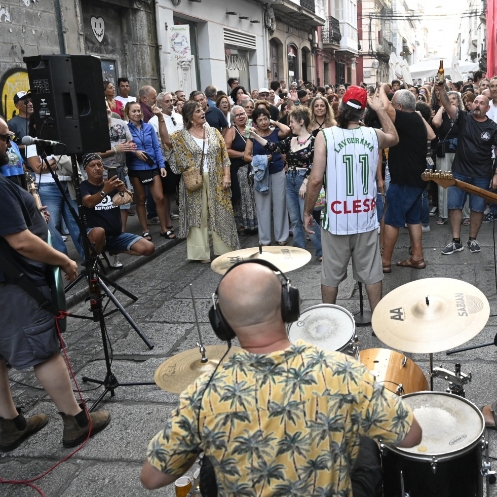 La música vuelve a tomar las calles de Ferrol tras el 
